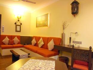 Shalimar Hotel New Delhi Exterior photo